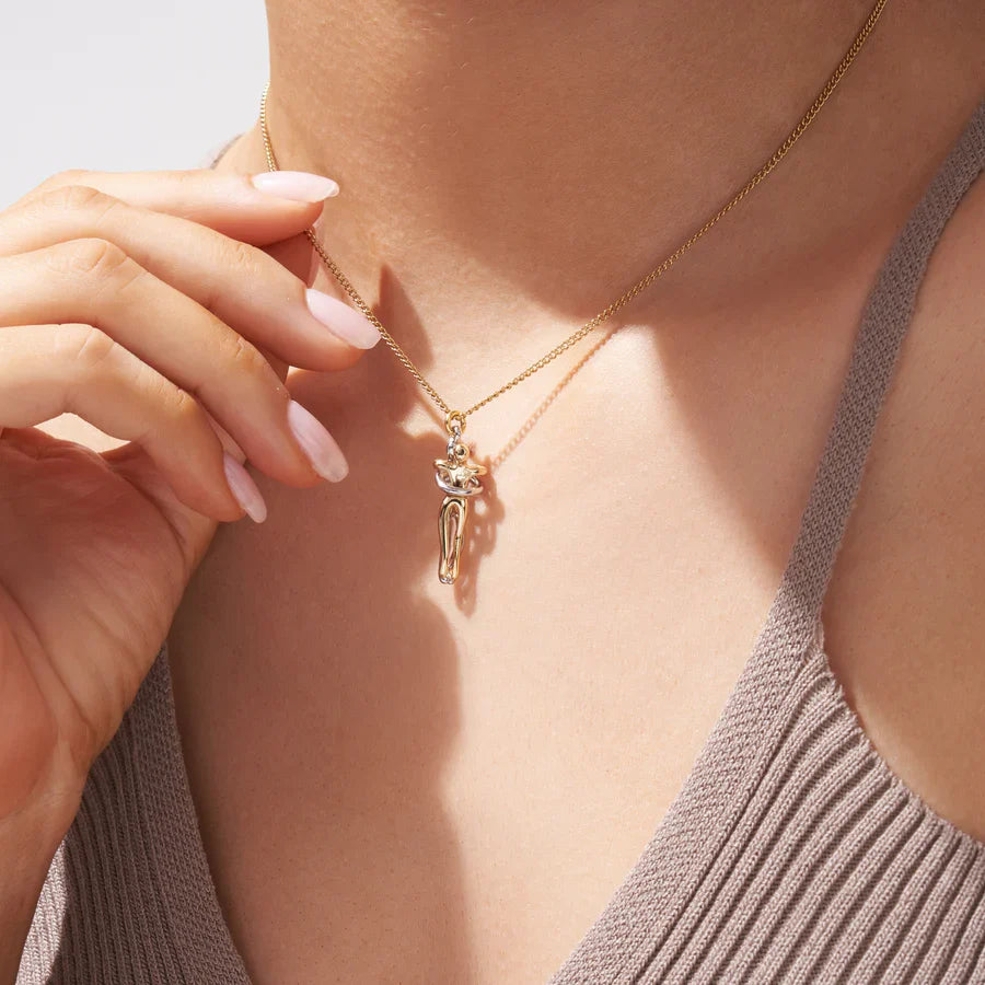 Collar Abrazo Infinito — El Regalo que Une Almas para Siempre
